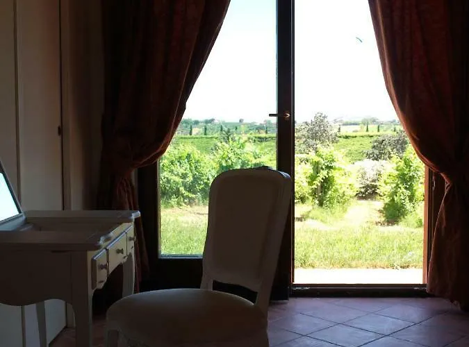 Фермерский дом Contado San Lorenzo And Wine *